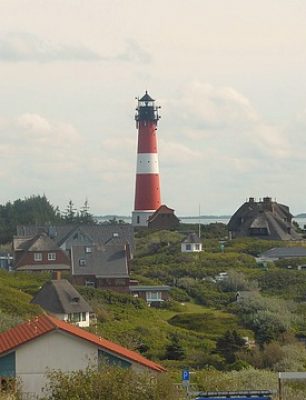 lighthouse-988376_640